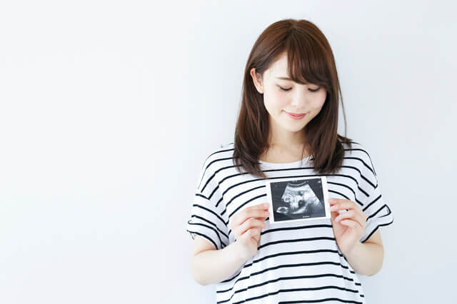 【体外受精中の体温】妊娠判定前の移植後や受精後の基礎体温とは-サムネイル画像